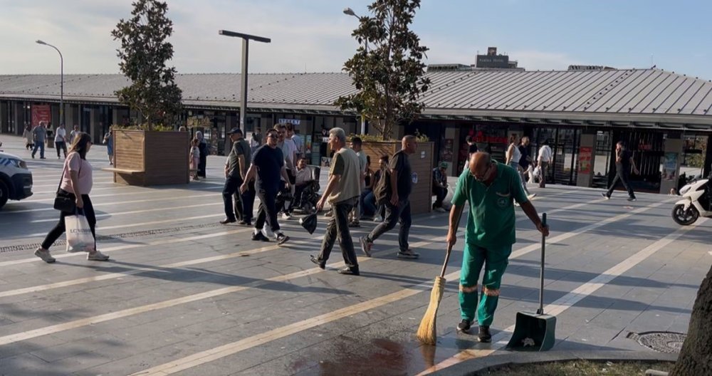 Bıçakla Geldi Tek Yumrukta Yere Serdi