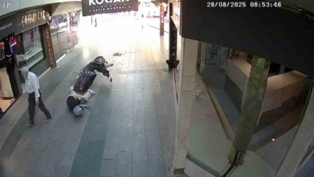Motosiklet Sürücüsü Ölümden Döndü
