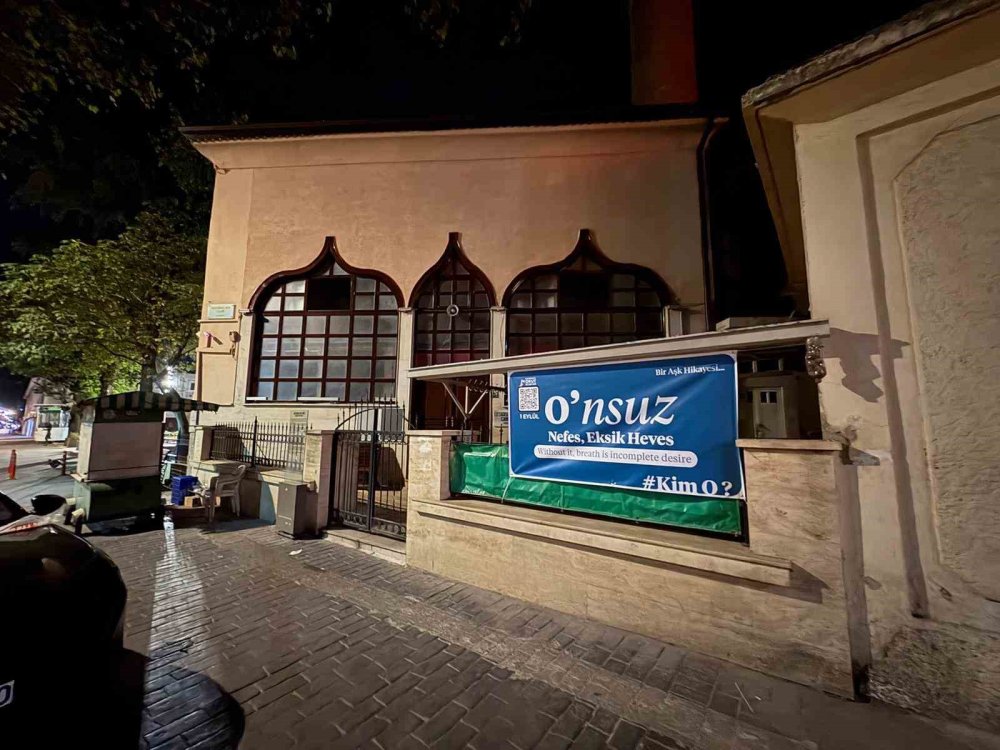Bursa’da Merak Uyandıran Pankartlar: "Kim O?"