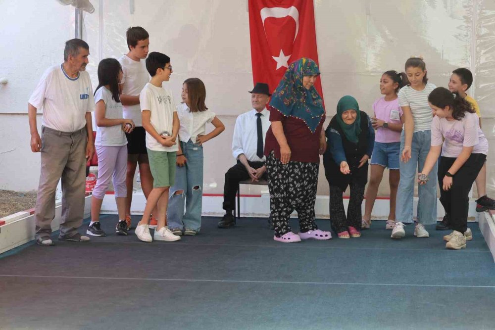 Huzurevinde Spor Ve Keyif Dolu Gün