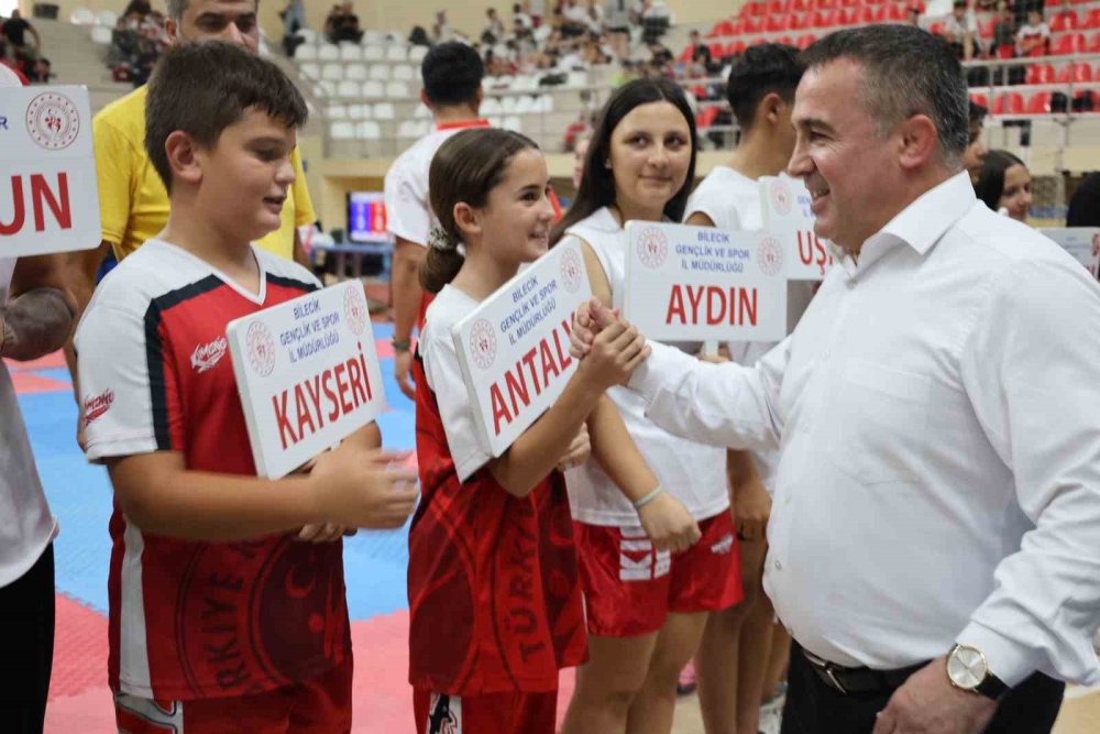 Bilecik’te Kick Boks Şampiyonası Başladı