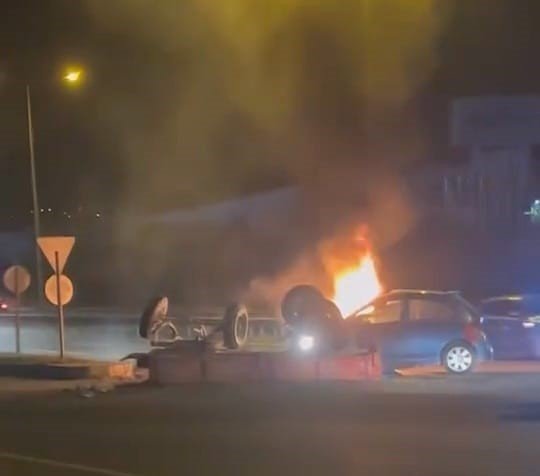 Bursa’da Traktöre Çarpıp Yanan Otomobildeki Anne-kız Yaralandı