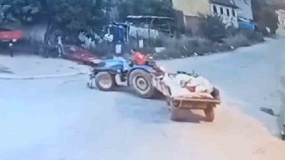 Bursa’da Traktörün Altında Kalan Çocuğun Görüntüleri Ortaya Çıktı