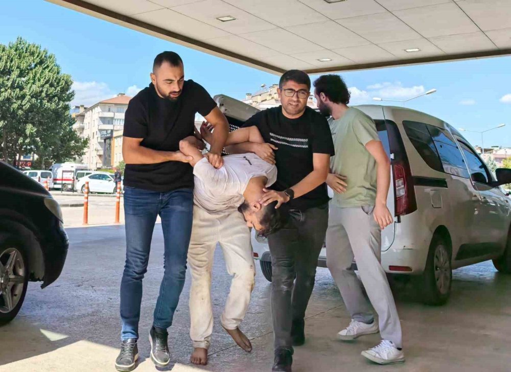 20 Yıl Hapis Cezası İle Aranan Şahıs Düğünde Yakalandı Ve Tutuklandı