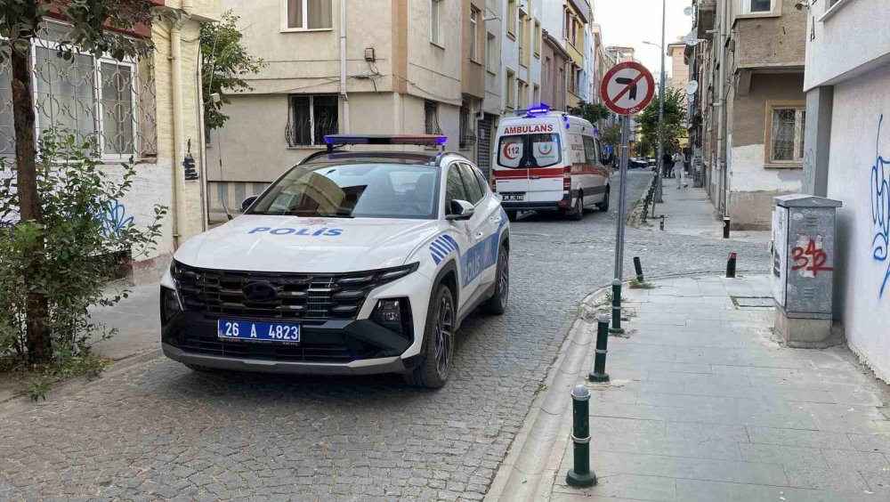 Daireden Yayılan Ağır Koku Üzerinde Ekipler Harekete Geçti