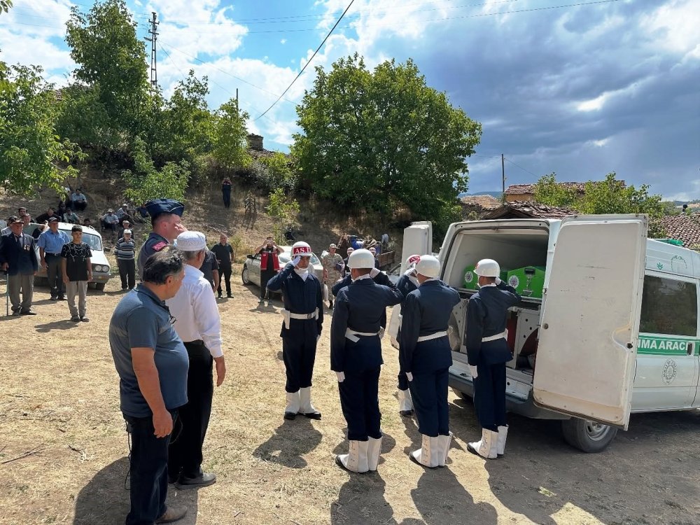 Kıbrıs Gazisi Ebediyete Uğurlandı