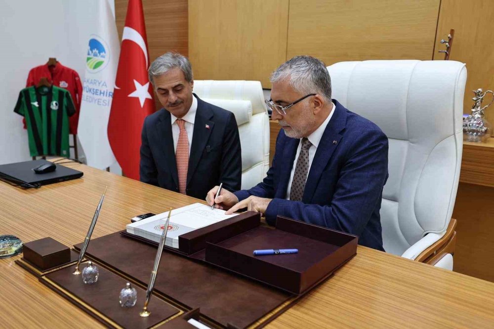 Bakan Işıkhan Sakarya’da