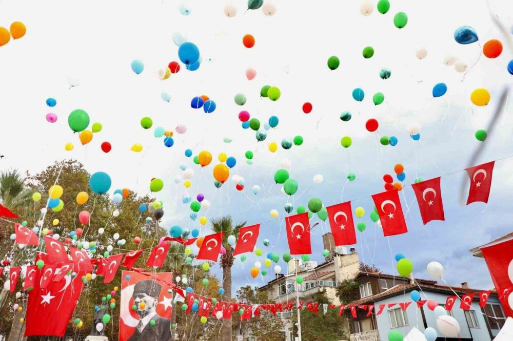 Lösemiyi Yenen Ali Demir İçin Binlerce Balon Göğe Yükseldi