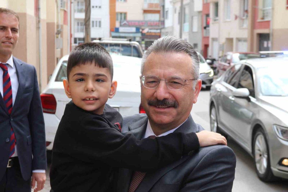 Evde Eğitim Alan Özel Kardeşlere Ziyaret