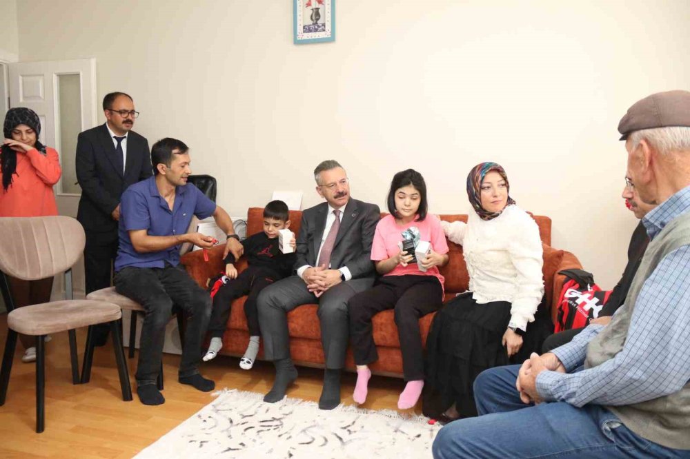 Evde Eğitim Alan Özel Kardeşlere Ziyaret