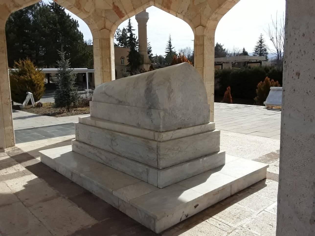 makam-kabirleri2.jpg