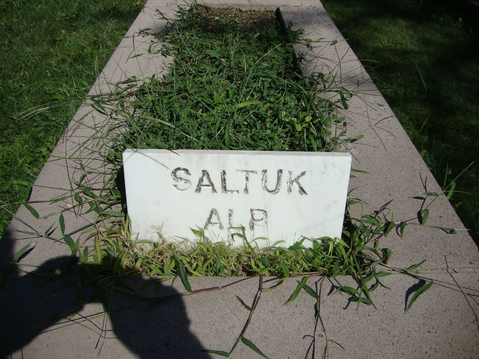makam-kabirleri4.jpg