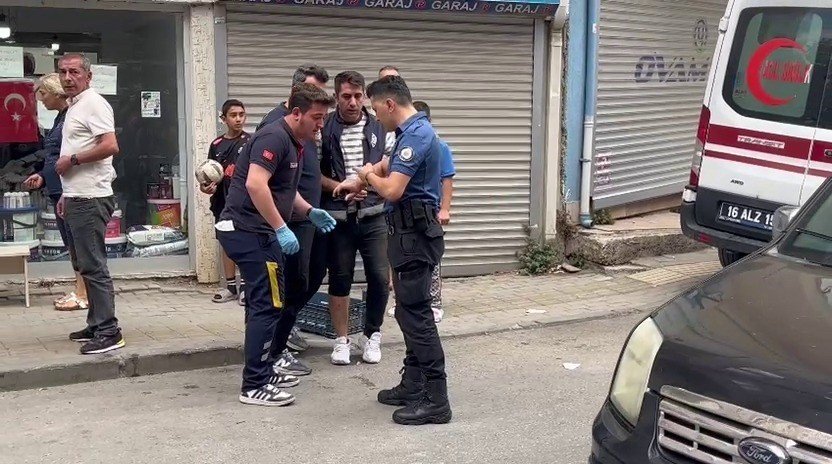 İhbara Giden Polislerin Üzerine Pitbull Cinsi Köpeğini Saldı