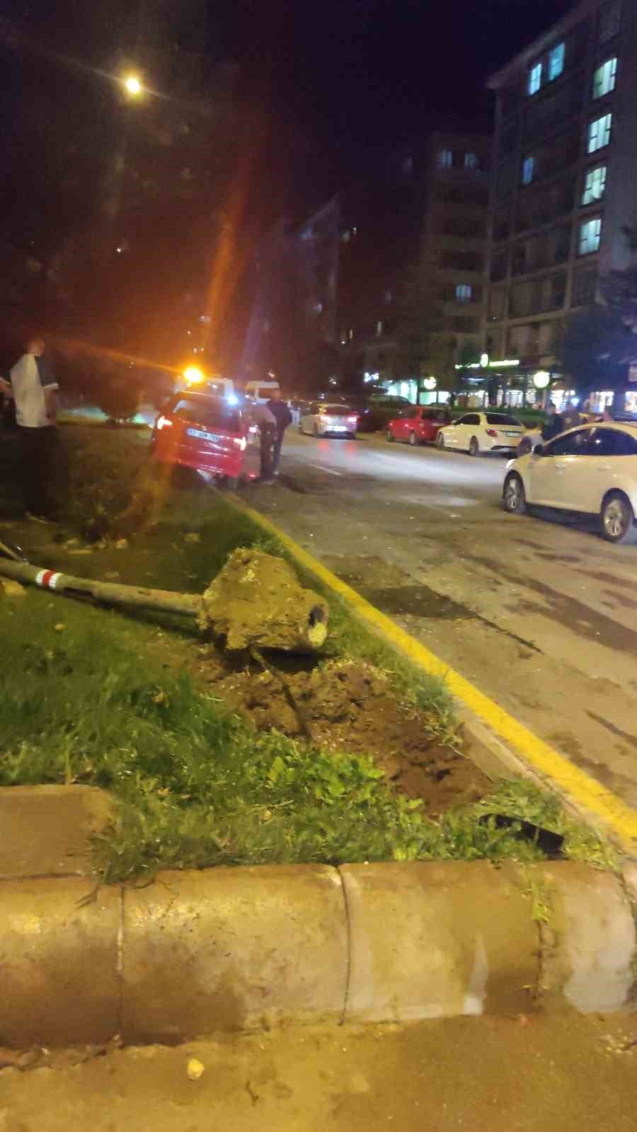 Alkollü Sürücü Yayalara Çarptı