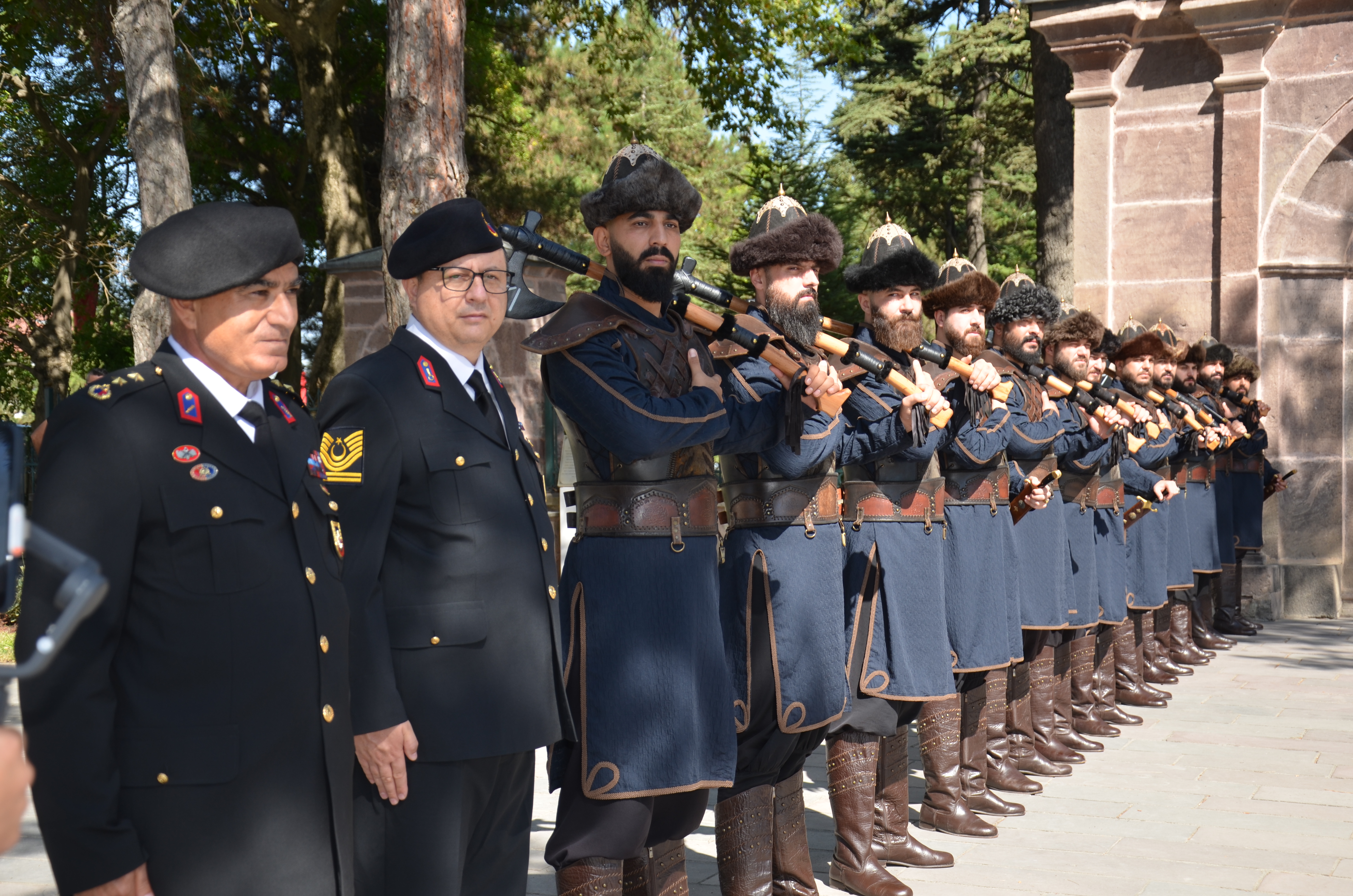 ertugrul-gaziyi-anma-ve-yoruk-senlikleri-basladi-2.jpg