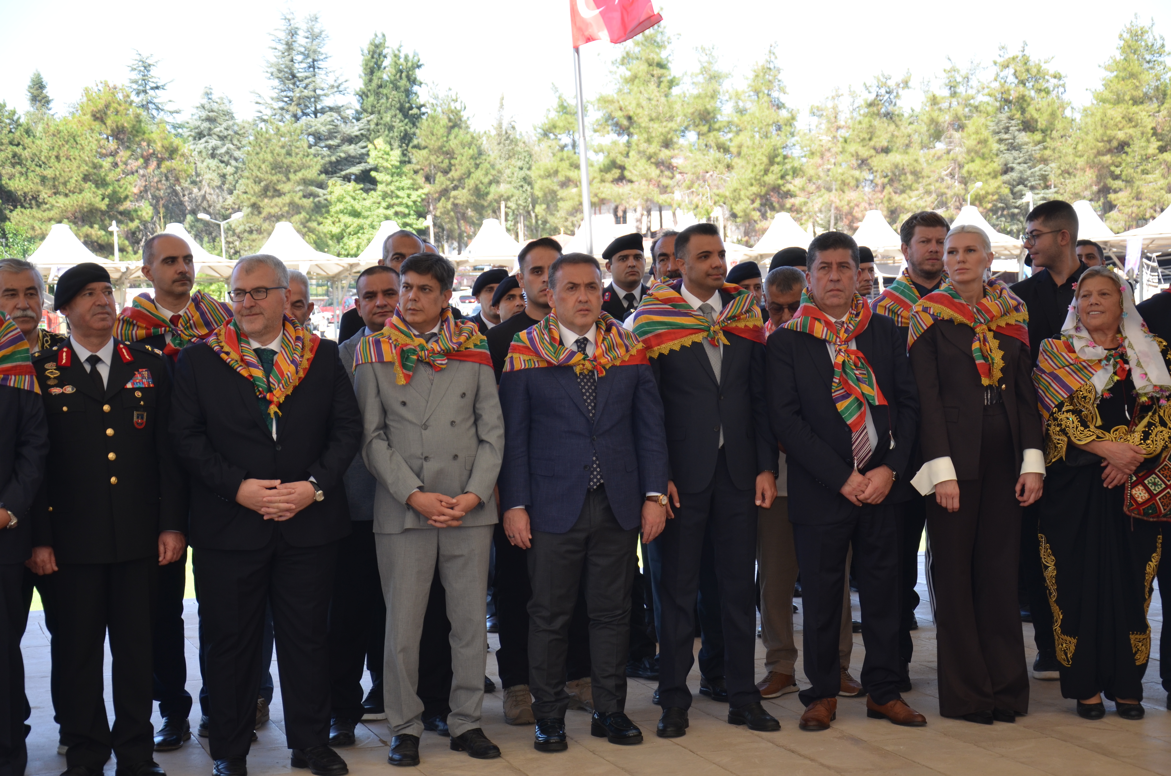 ertugrul-gaziyi-anma-ve-yoruk-senlikleri-basladi-3.jpg