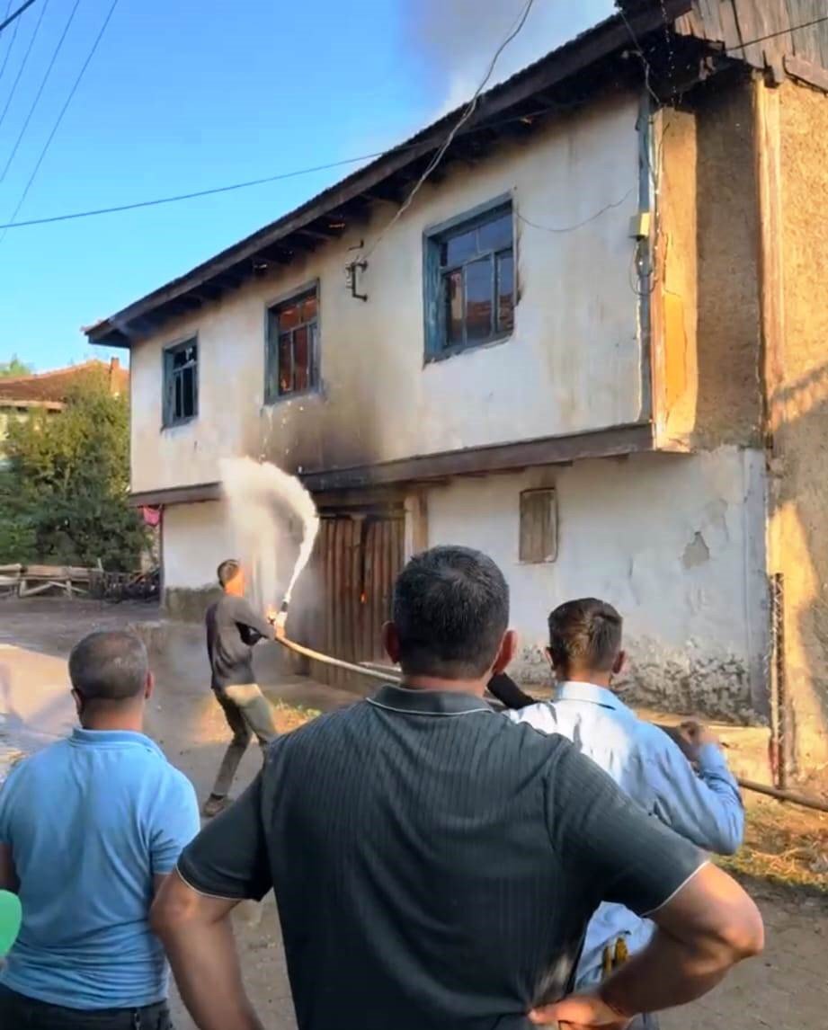 Ahşap Evde Yangın