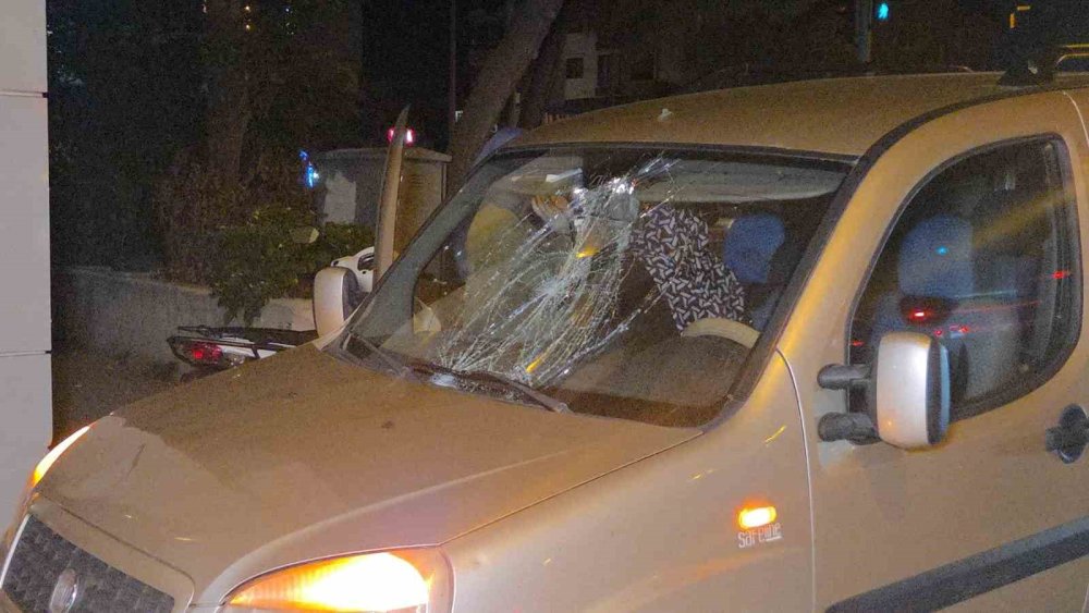 Araç Yayaya Çarptı