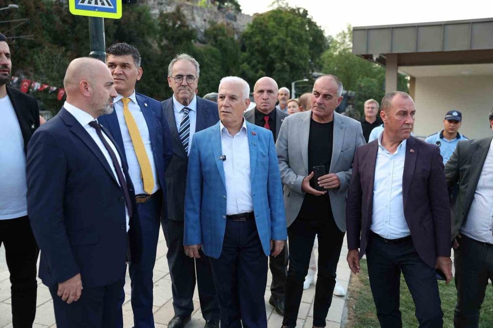 Hanlar Bölgesine Otopark
