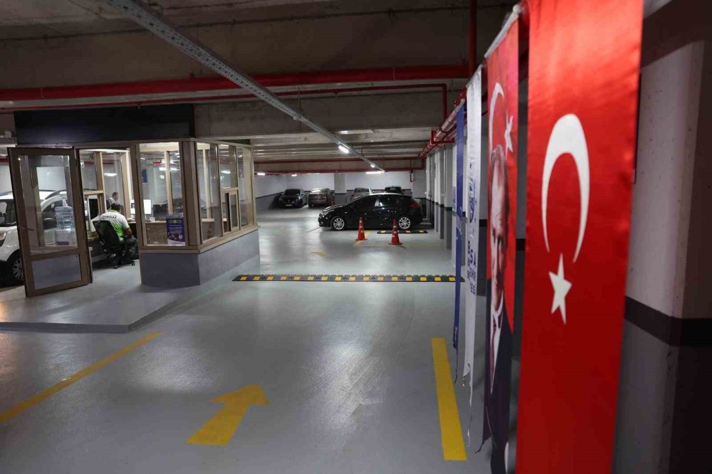 Hanlar Bölgesine Otopark