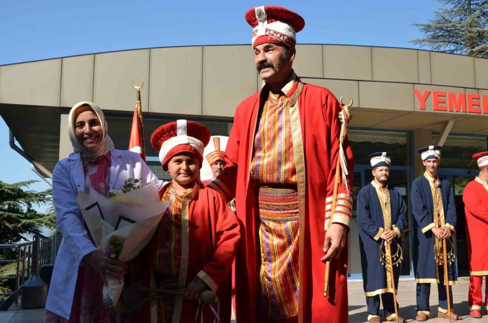 Hastalar Mehter Takımı İle Moral Buldu