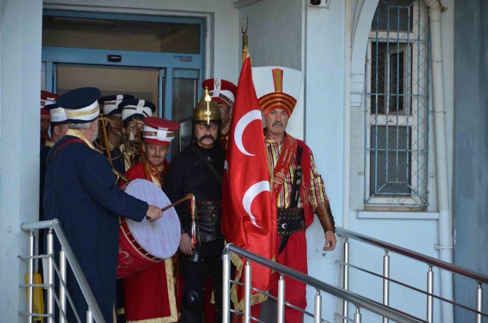 Hastalar Mehter Takımı İle Moral Buldu