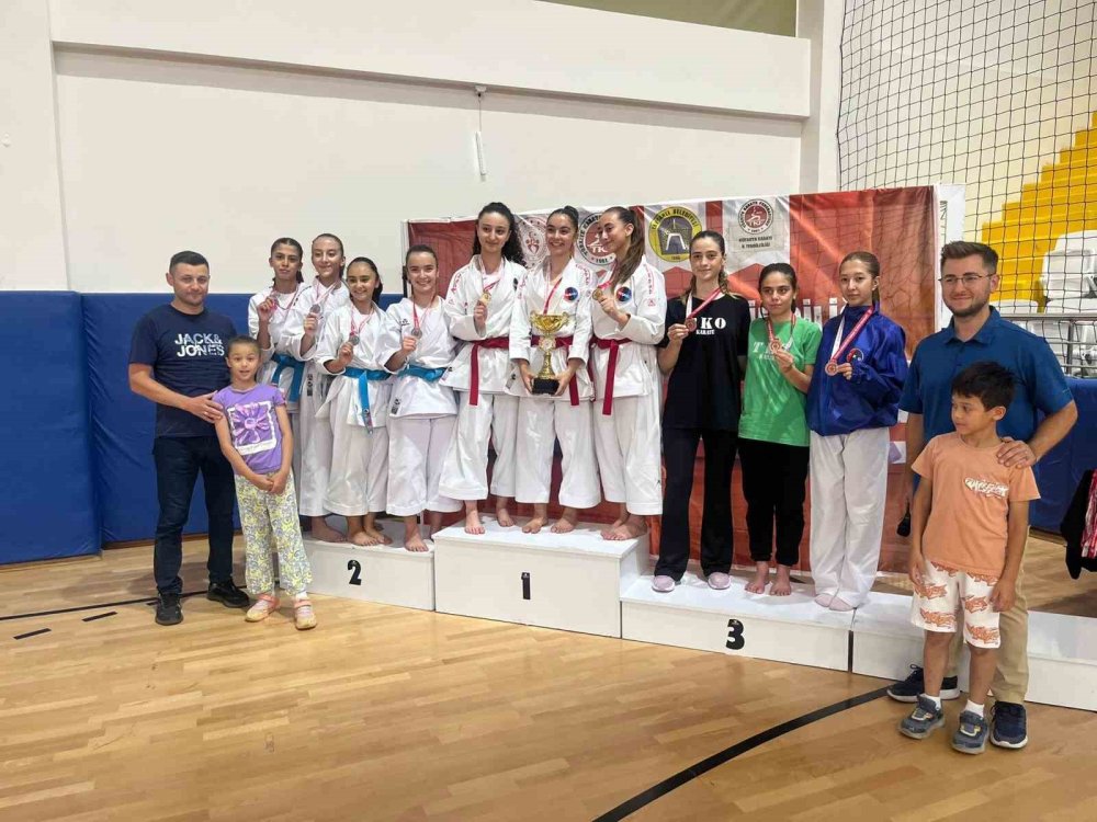 Karate Heyecanı Yaşandı