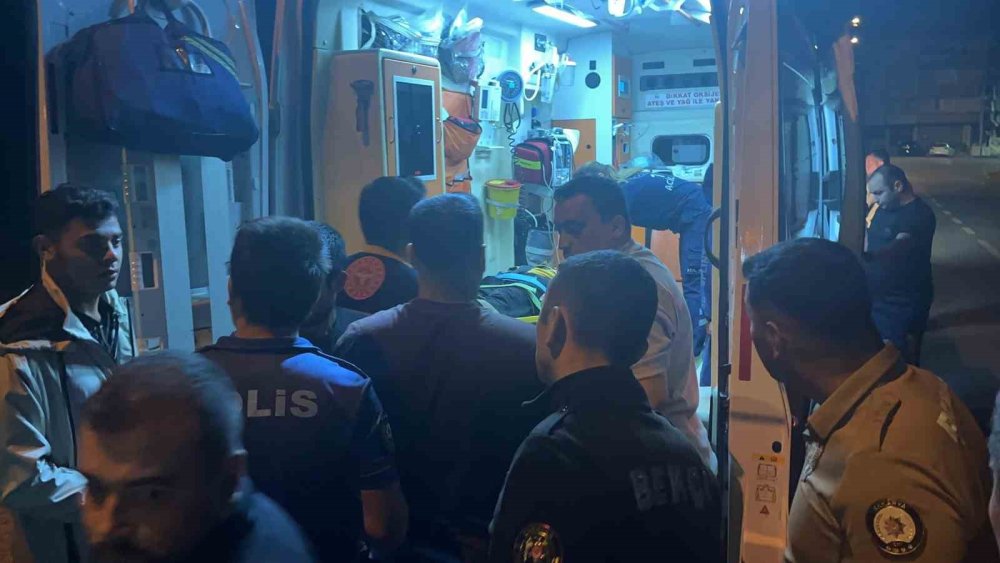 Kontrolü Kaybetti, 5 Metrelik Dereye Düştü