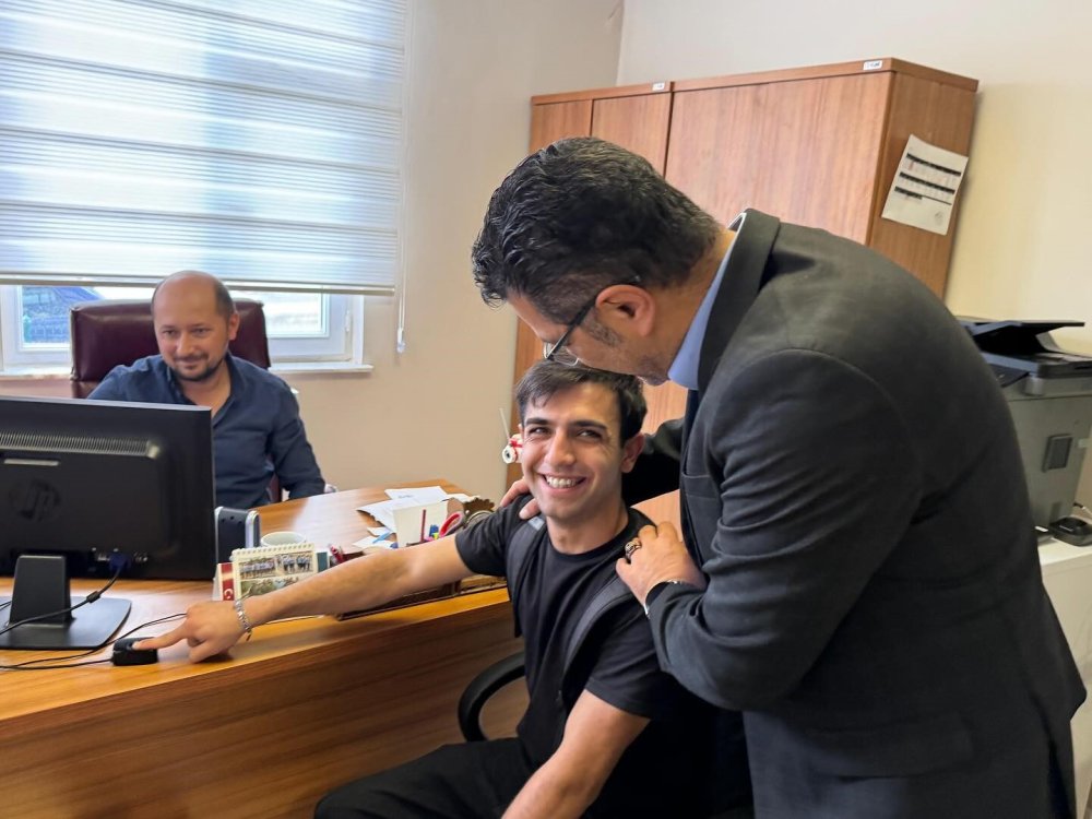 Üniversite Öğrencilerine Otogarda Sıcak Karşılama