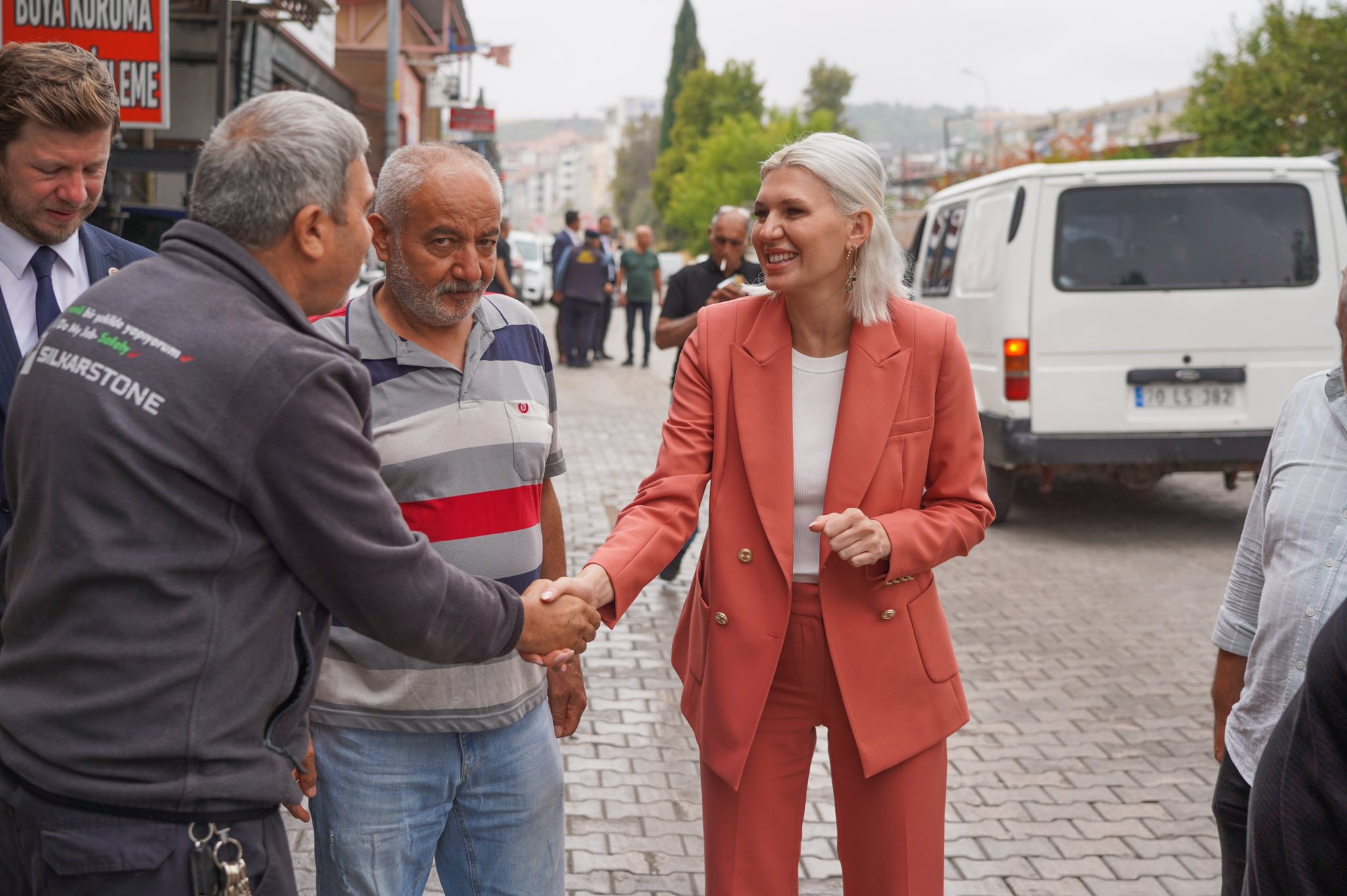 baskan-subasi-sanayi-esnafini-ziyaret-etti-2.jpg