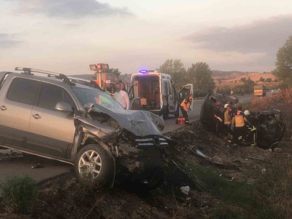 Feci Kazada Eski Belediye Başkanı Hayatını Kaybetti