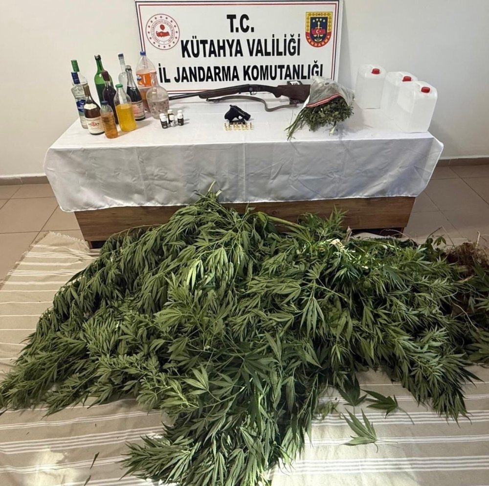 Jandarmadan Uyuşturucu Ve Kaçakçılık Operasyonu