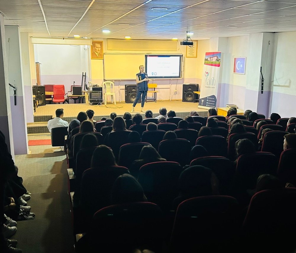 Siberay Ekibinden Öğrencilere Siber Güvenlik Semineri