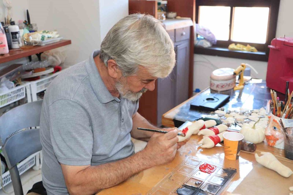 Karı-koca 13 Yıldır Bez Bebek Yapıyor