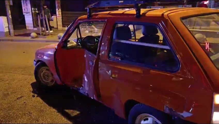 Drift Yapan Araç İle Motosiklet Çarpıştı, Kaza Kameralara Saniye Saniye Yansıdı