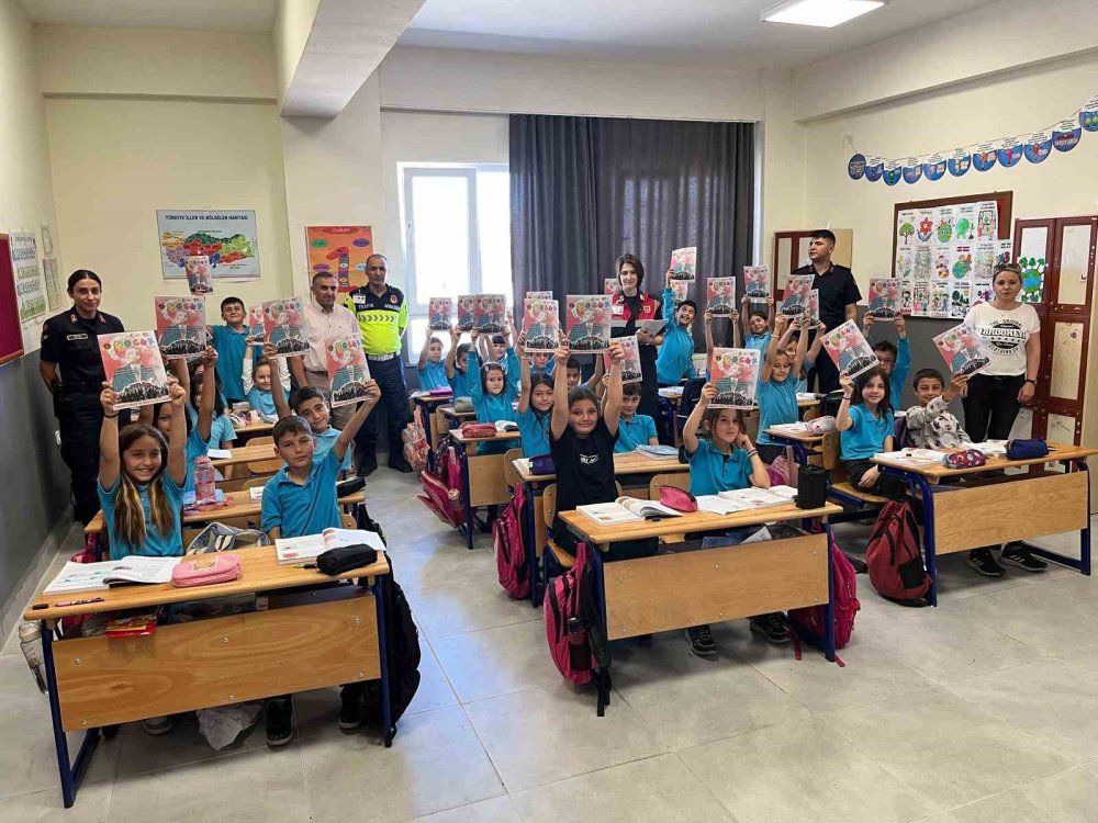 Jandarmadan Okul Ziyareti Ve Okul Çevresi Denetimleri
