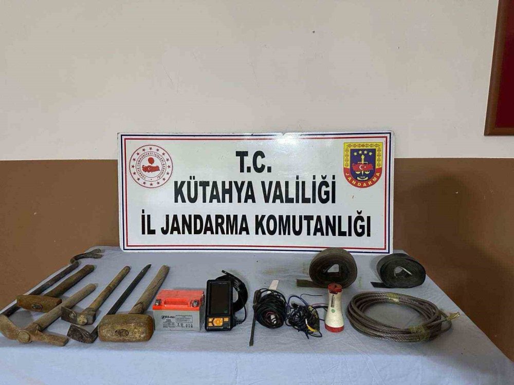 Kaçak Kazı Yapan 6 Şüpheli Yakalandı
