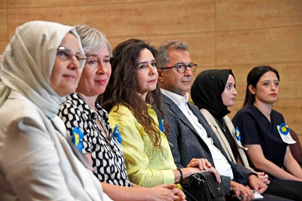 Alzheimer Gününde Anlamlı Etkinlik