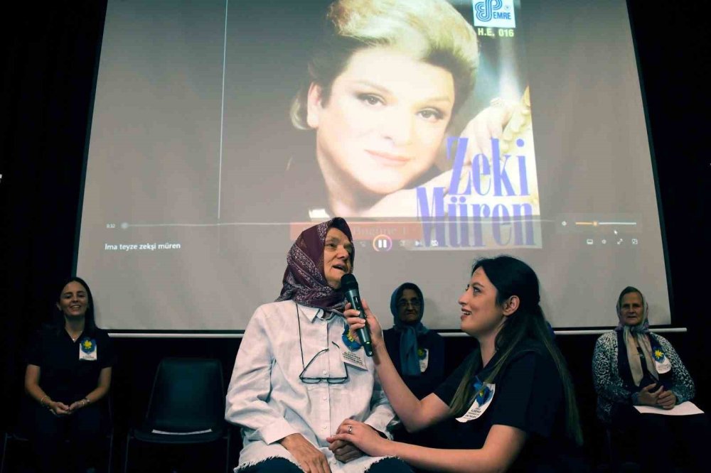 Alzheimer Gününde Anlamlı Etkinlik