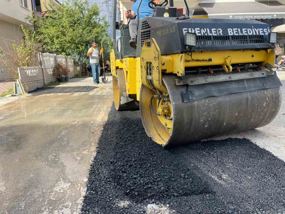 Fiber İnternet Çalışmalarının Ardından Asfalt Çalışması Başladı