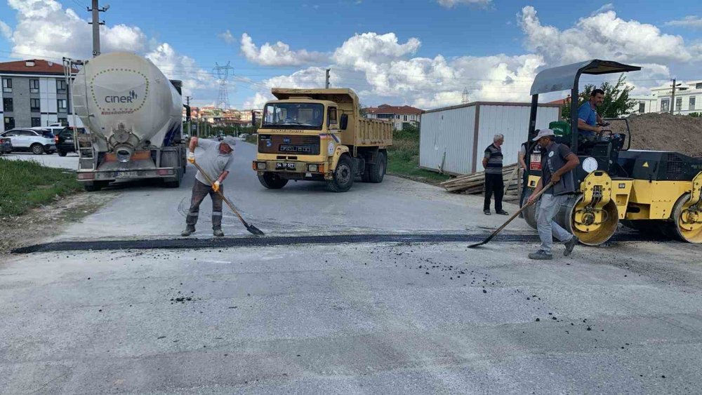 Fiber İnternet Çalışmalarının Ardından Asfalt Çalışması Başladı