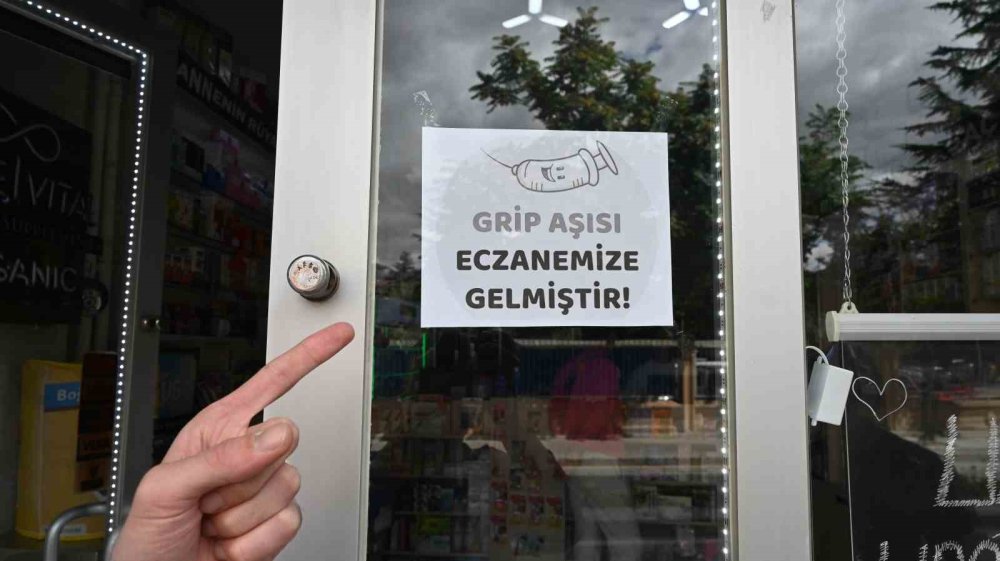 Grip Aşıları Eczanelerde Yerini Aldı