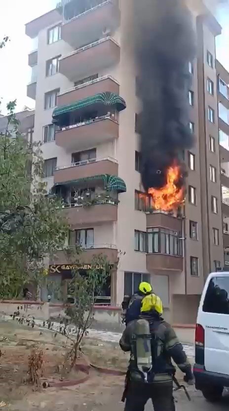 7 Katlı Apartmanda Korku Dolu Anlar