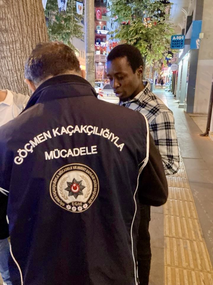 bilecikte-duzensiz-goc-denetimi1.jpg
