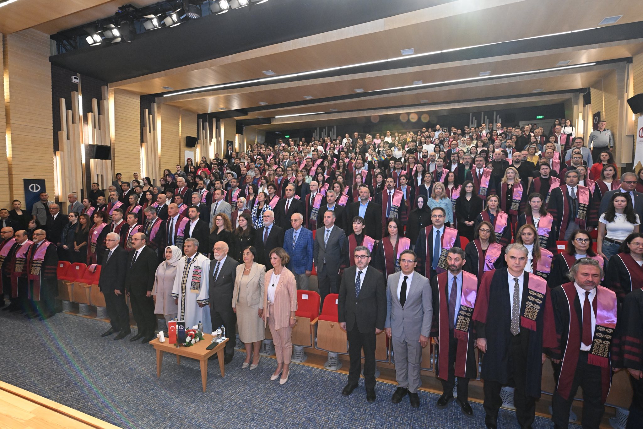 rektor-kaplancikliya-bilim-odulu2.jpg