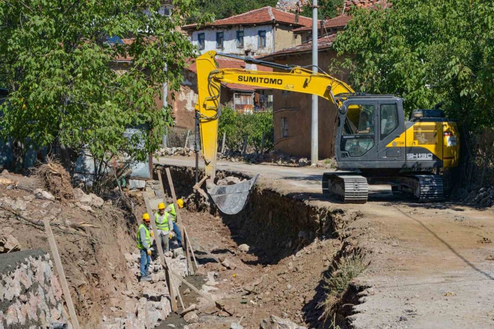 Sel Riskine Karşı Derelerde Temizlik Seferberliği