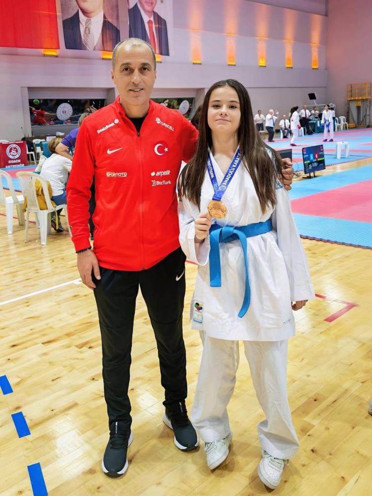 bilecikli-sporcu-culfa-anadolu-karate-liginde-ucuncu-oldu-1.jpg