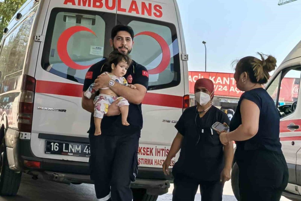 Maraş Otu Yutan Bebek Hastanelik Oldu