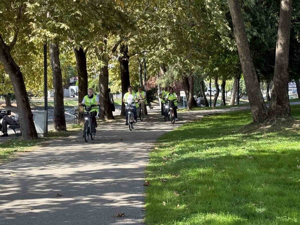Türk Ve Alman Öğrenciler "Yeşil Gelecek" İçin Pedal Çevirdi