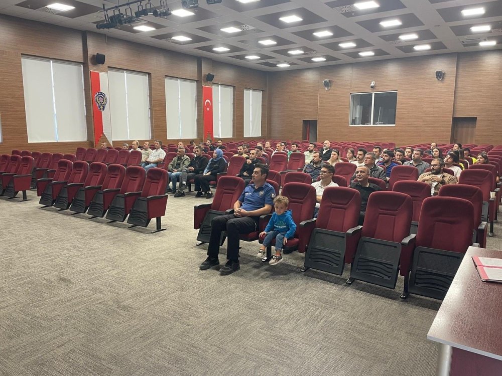 Emniyet Personeline Afet Farkındalık Eğitimi